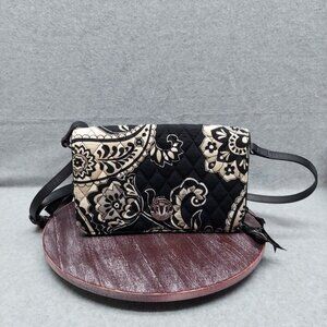 Vera Bradley Midnight Paisley  Womens Quilted Crossbody Bag With Black & White F